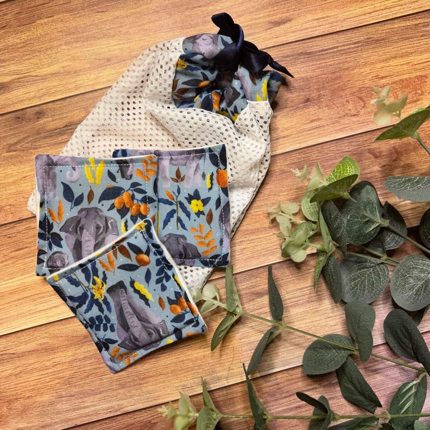 Eco-friendly elephant mini-skincare gift set for sustainable living