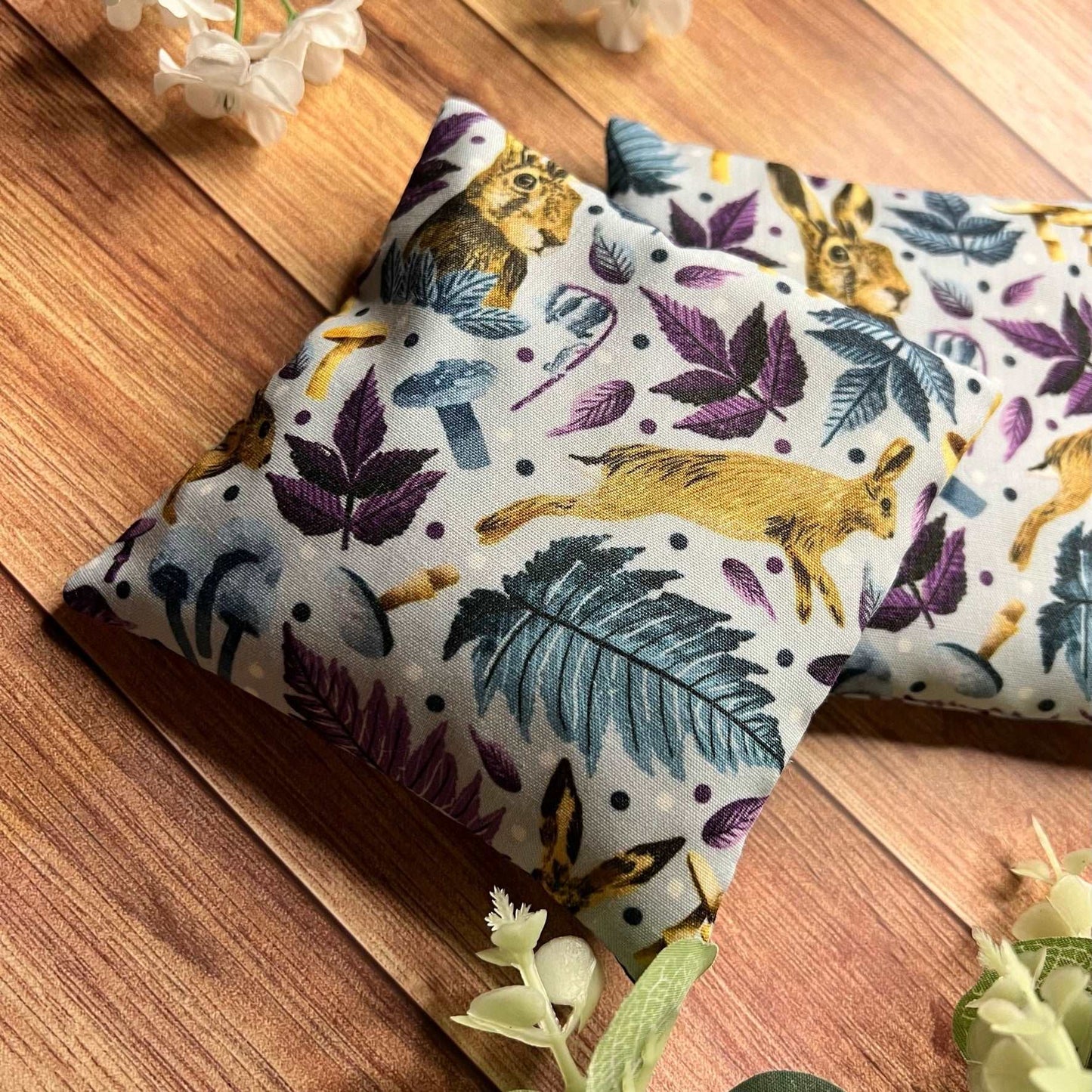 Craft kits for adults in the UK: Hare Hand Warmers.