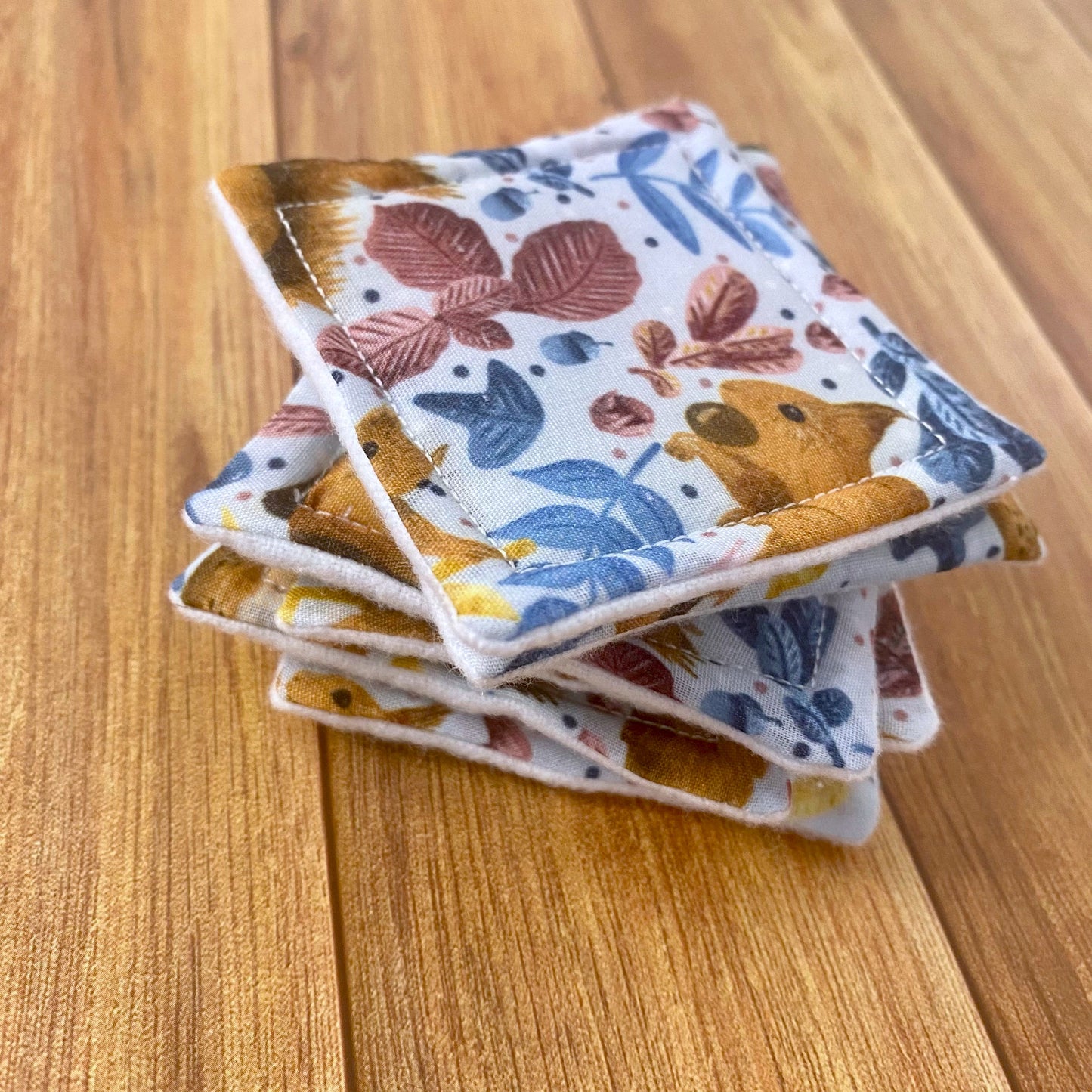 Nature lover gift ideas: red squirrel reusable cotton pads, an eco-friendly and affordable option.