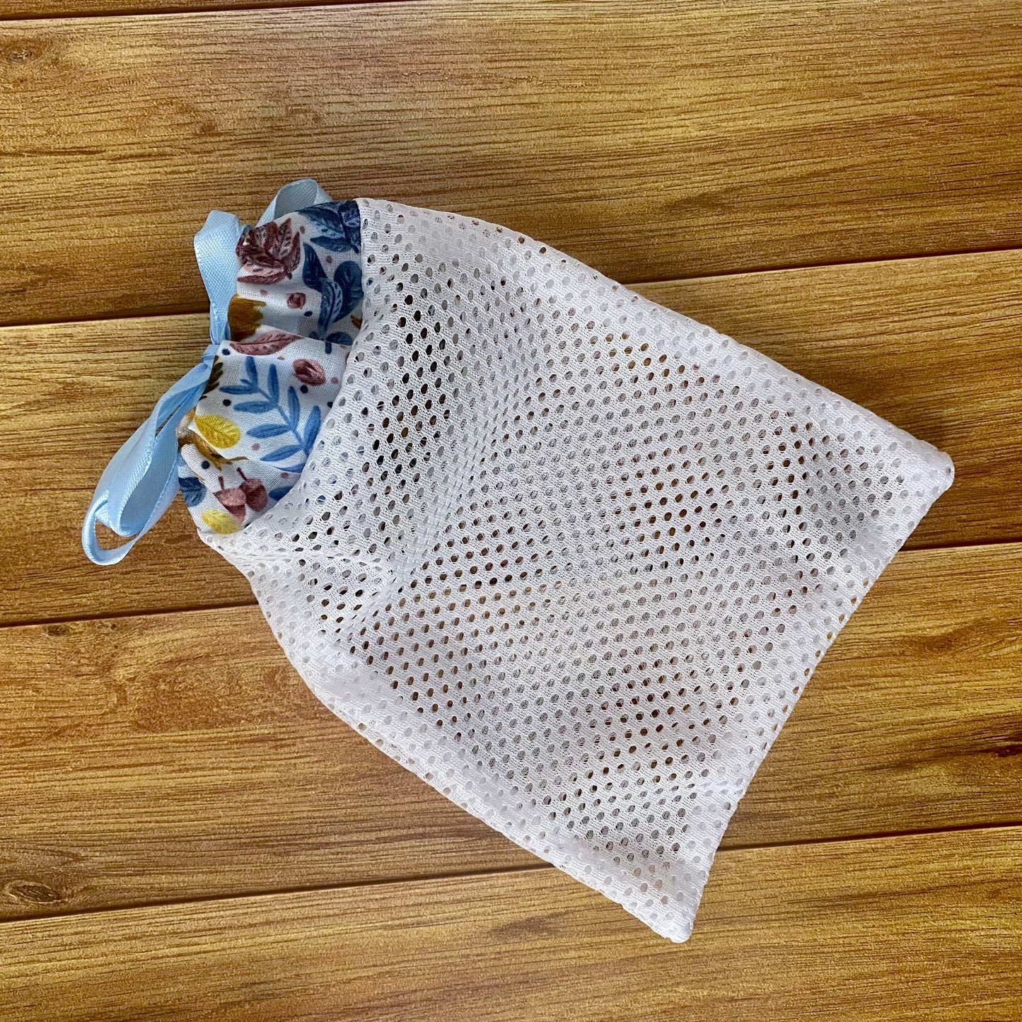 Eco-friendly red squirrel wash bag, beautifully crafted as gifts made in Wales for nature lovers.