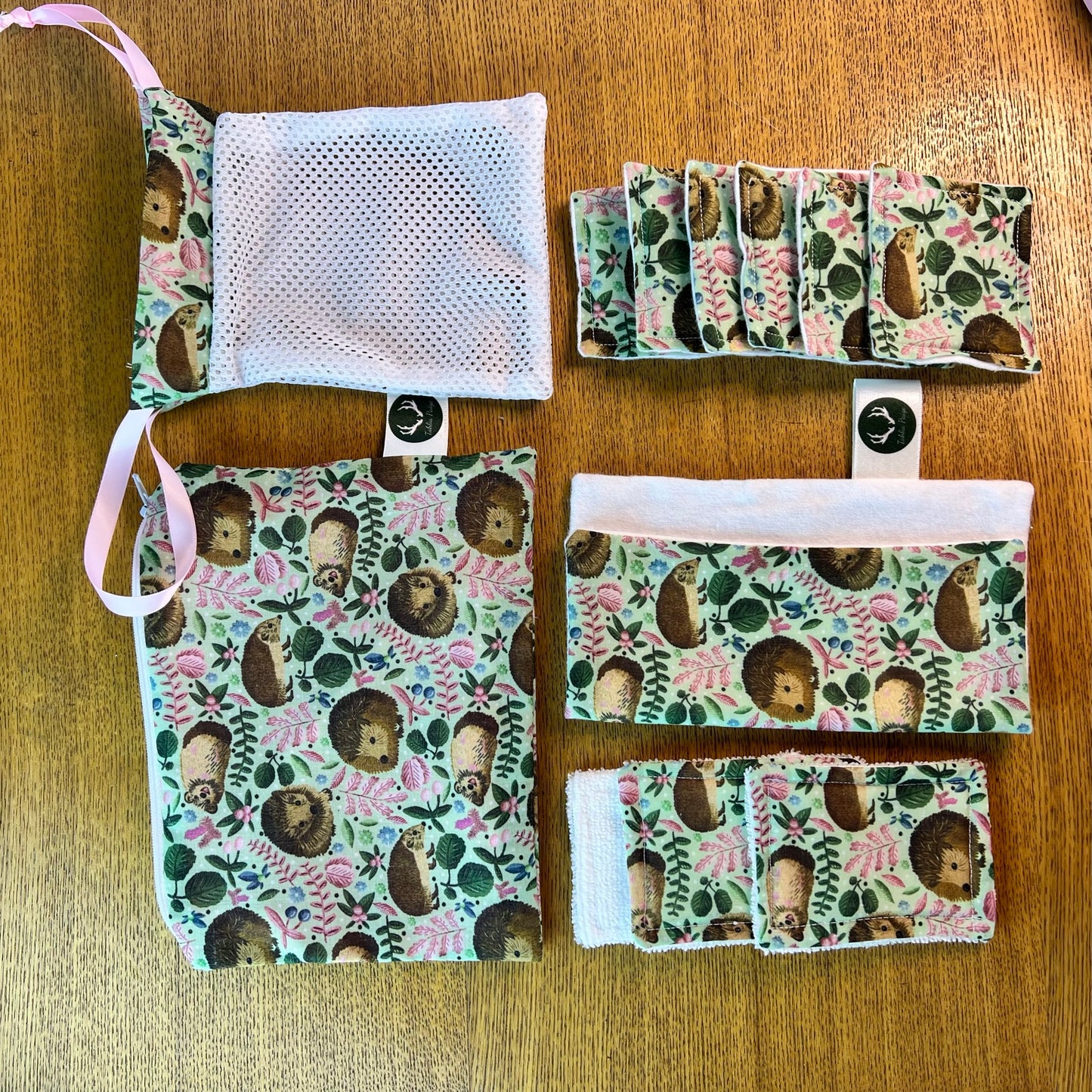 Pamper her with our hedgehog gift set, the perfect choice for eco-conscious self care gifts.