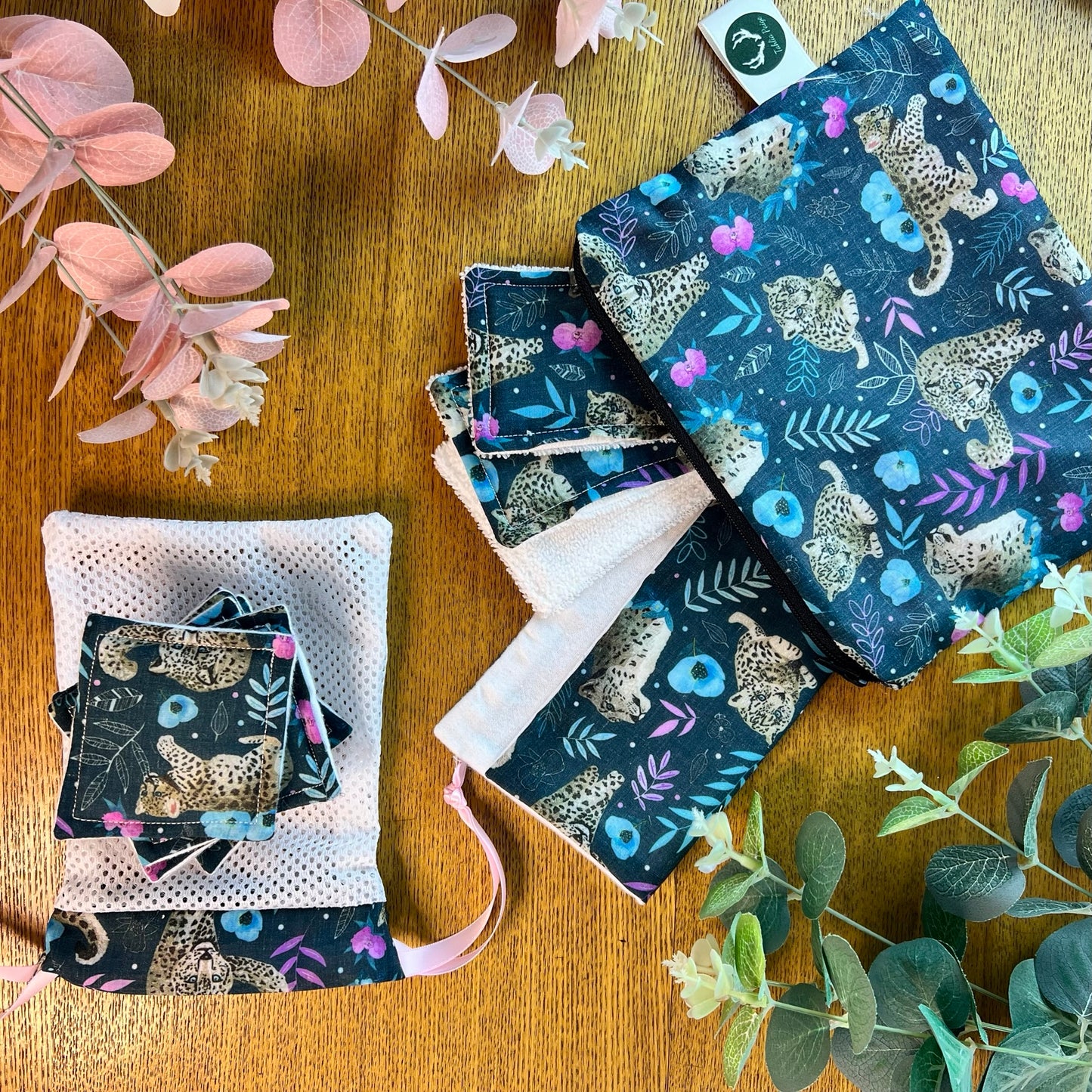 Eco-friendly skincare, ideal snow leopard starter gift set.