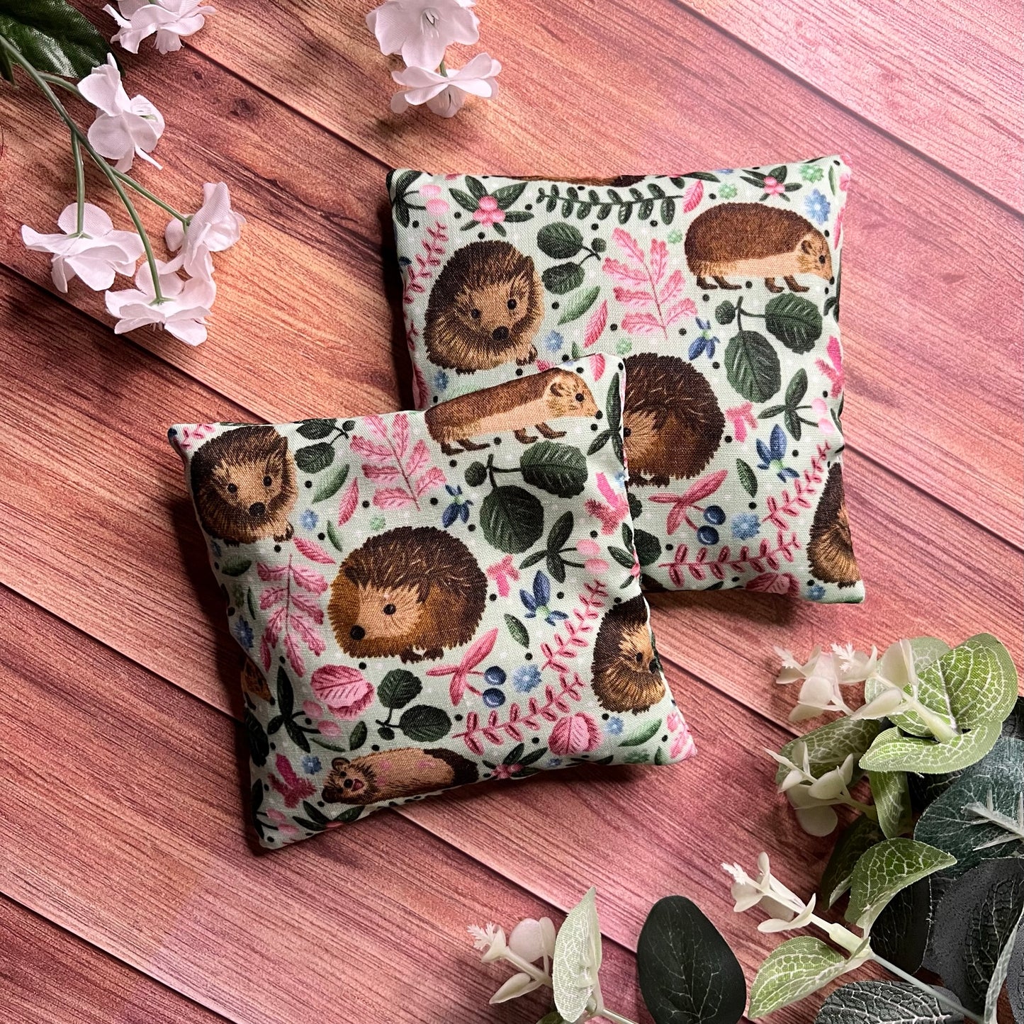 Do you have cold hands constantly? These hand warmers are ideal for cold hands this winter, and an excellent gift for a hedgehog lover.