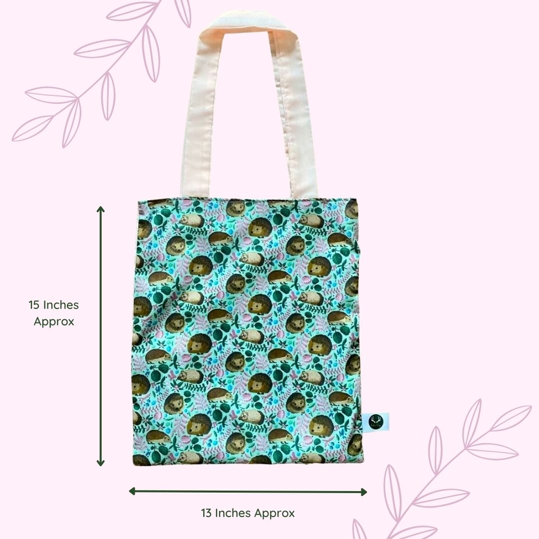 Hedgehog-themed tote bag, versatile for university needs and convenient as a folding shopping bag, a great gift for wildlife lovers.