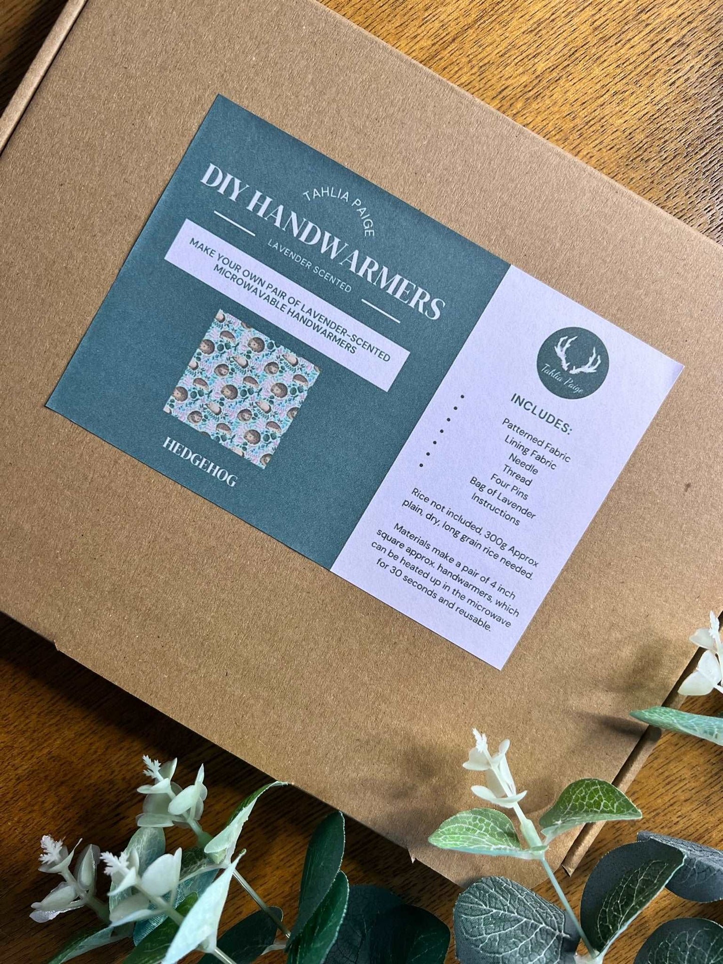 Ever wondered how to make lavender wheat bags? Our DIY Hand Warmers kit has everything you need to create reusable heat pads for hands. A perfect craft kit for Christmas!