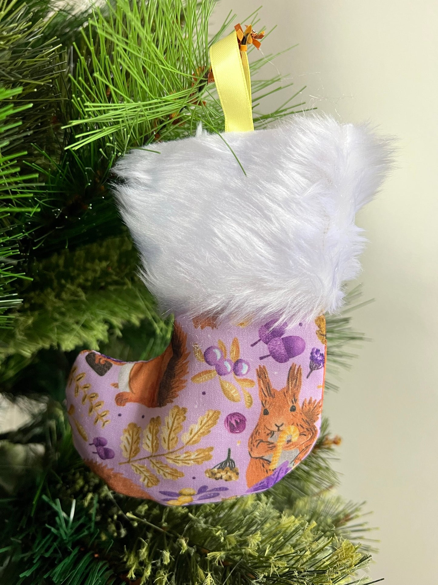 Winter Squirrel Decorative Ornament Set