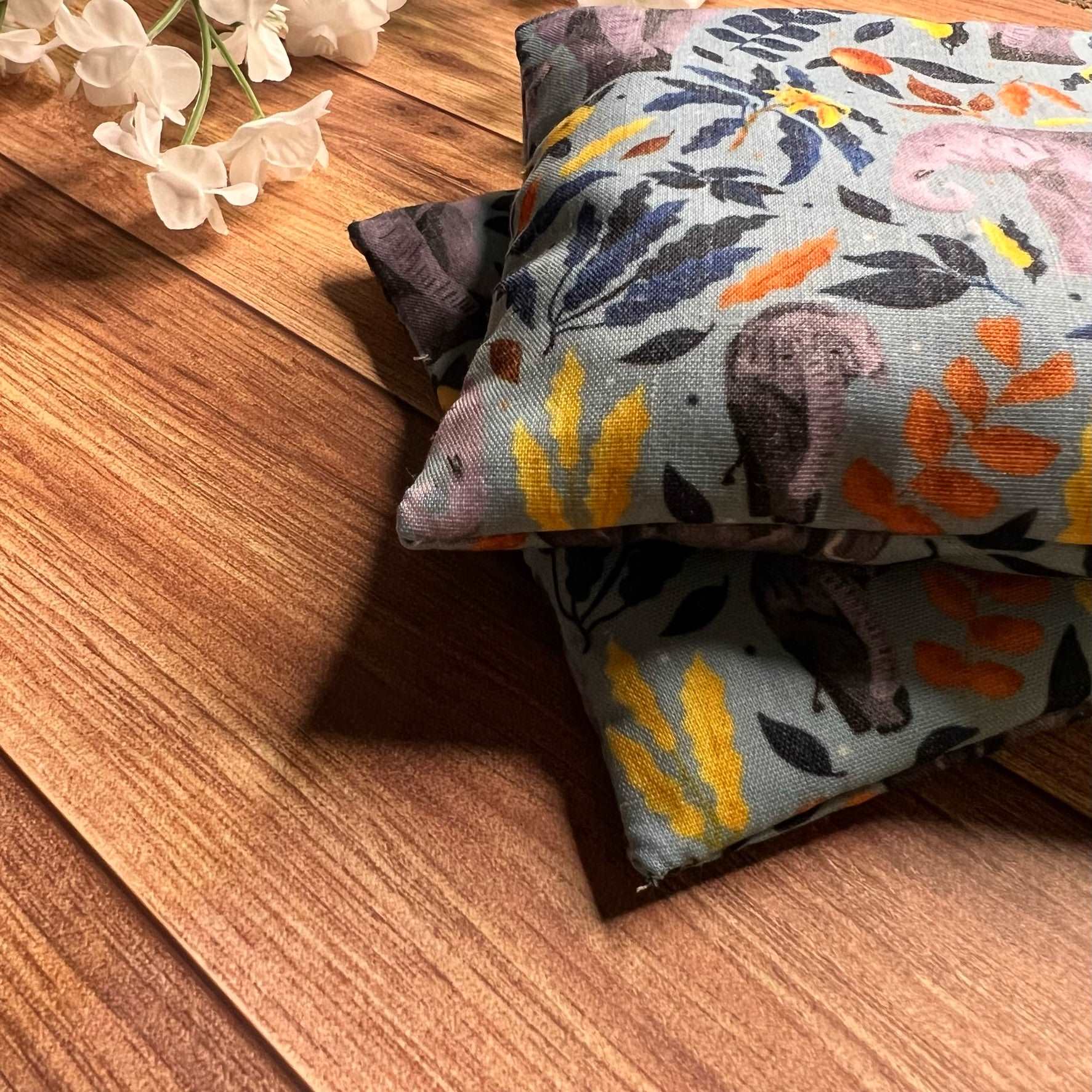 For those with cold hands all the time, these handmade elehpant gifts are ideal for an elephant lover, made from cotton and easily heated in the microwave