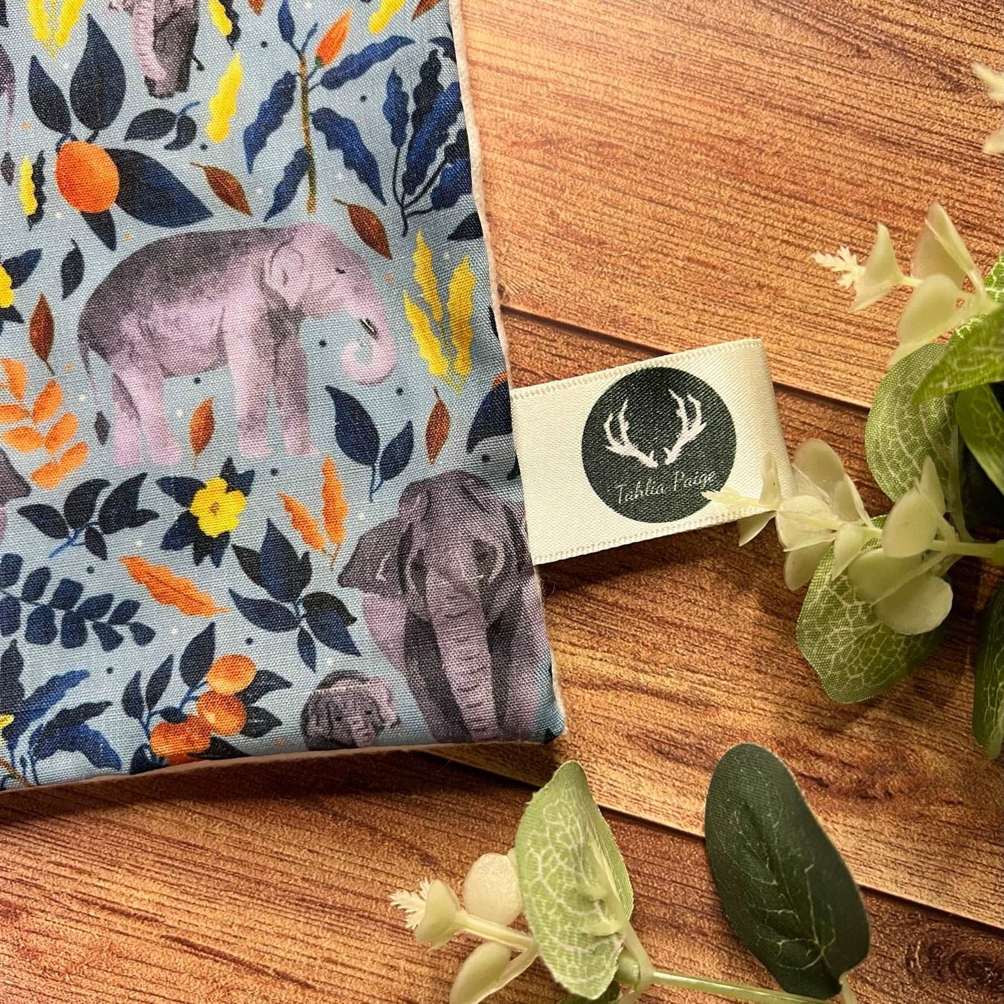 Gentle and sustainable elephant face cloth