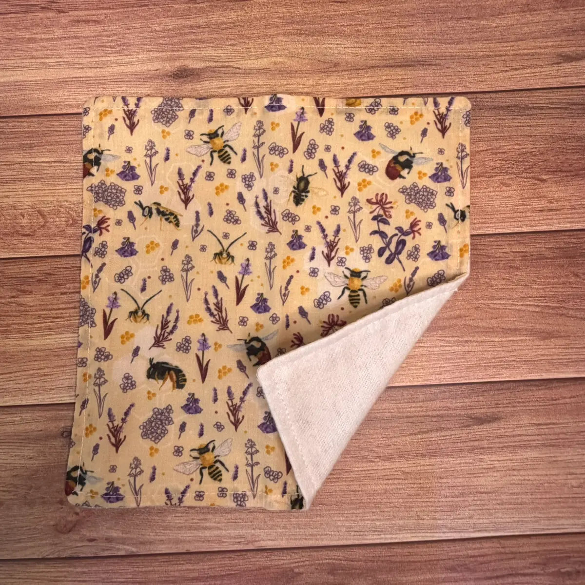 Soft fabric bee facecloth suitable as a small gift for gardeners and beekeepers.
