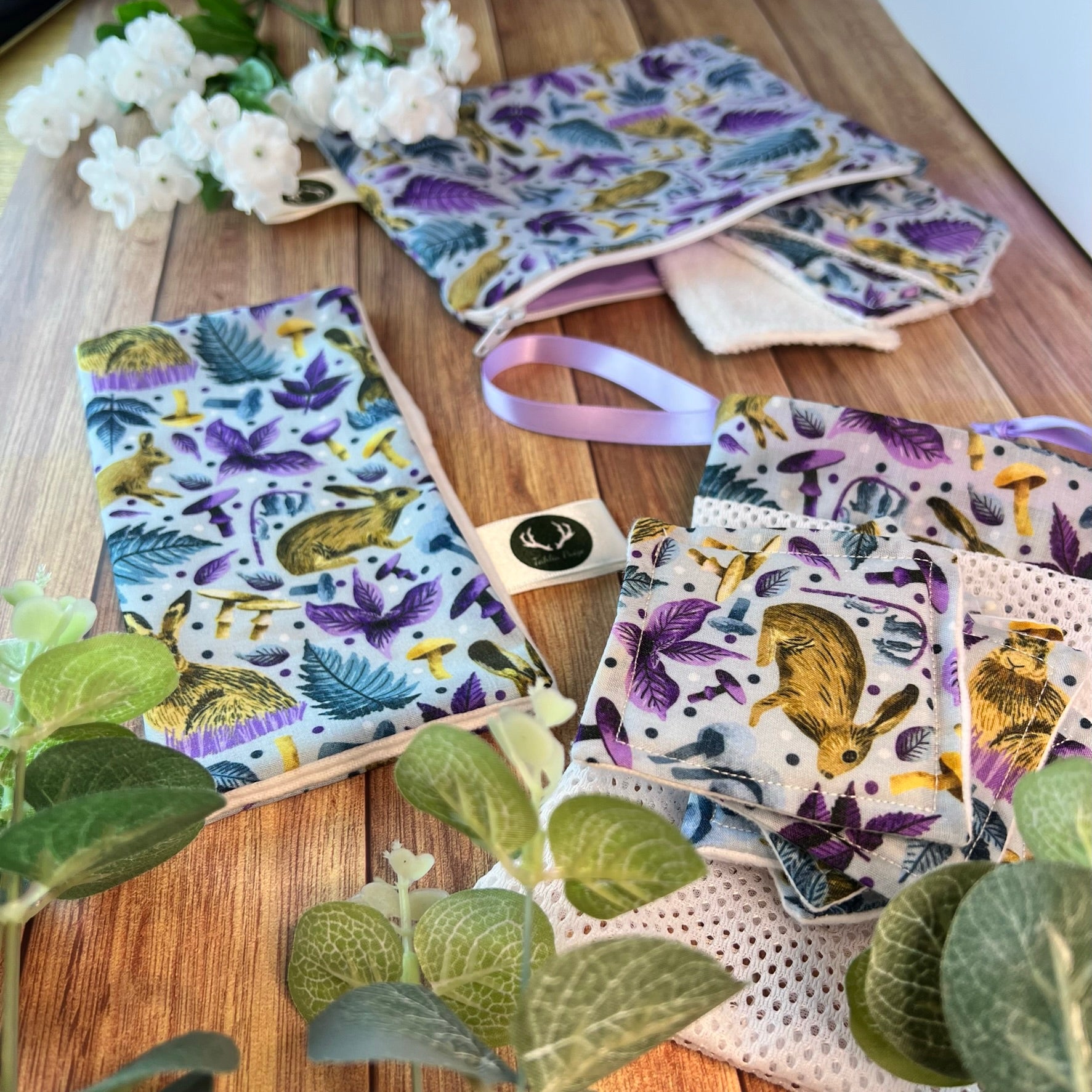Hare-themed sustainable starter gift set, ideal for beauty enthusiasts.